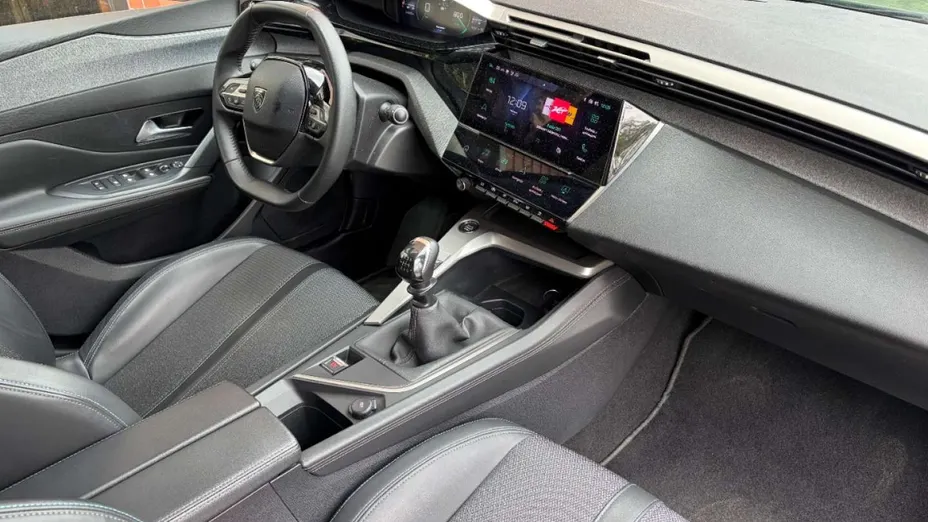 PEUGEOT 308 -