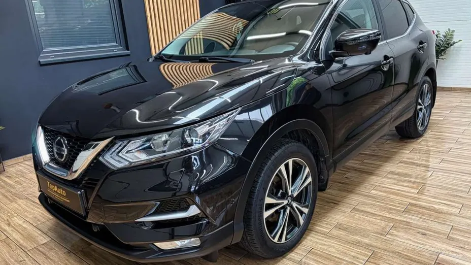 NISSAN Qashqai -