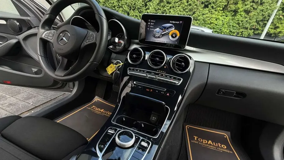 MERCEDES-BENZ C Klasa -