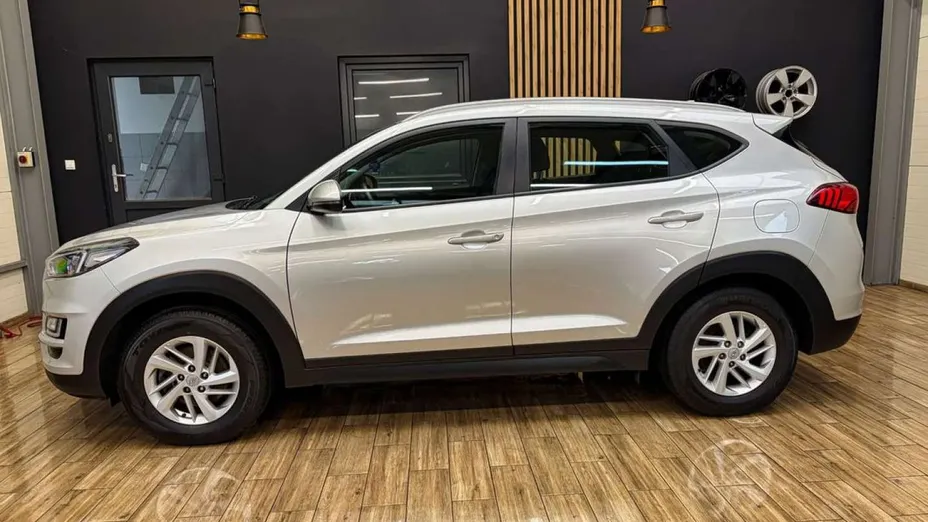 HYUNDAI Tucson -
