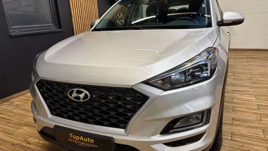 HYUNDAI Tucson -