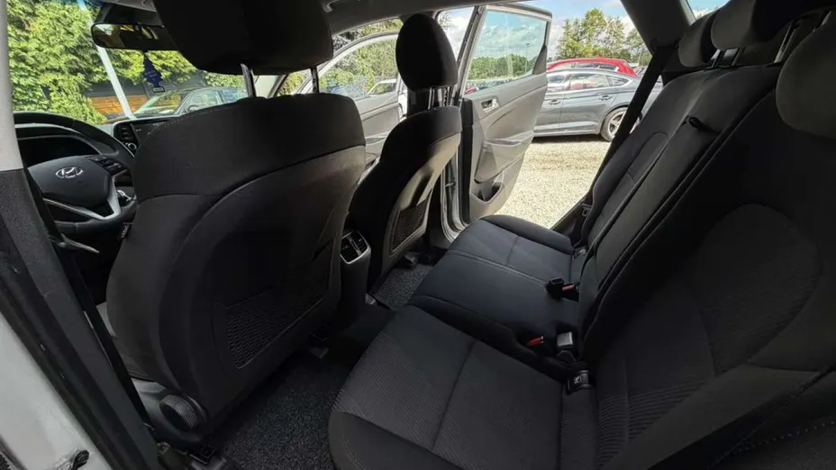 HYUNDAI Tucson -