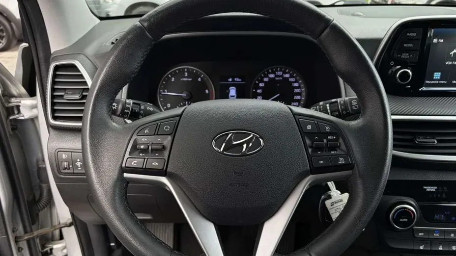 HYUNDAI Tucson -