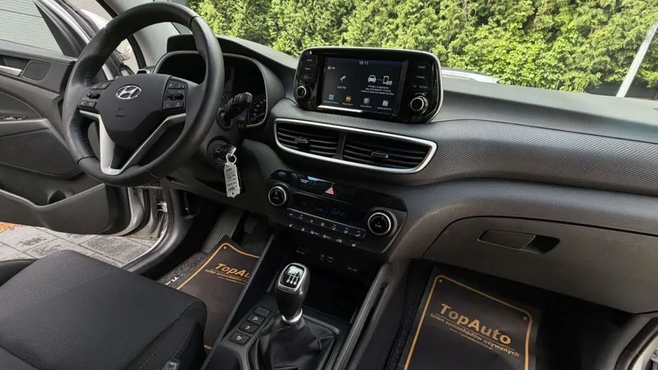 HYUNDAI Tucson -