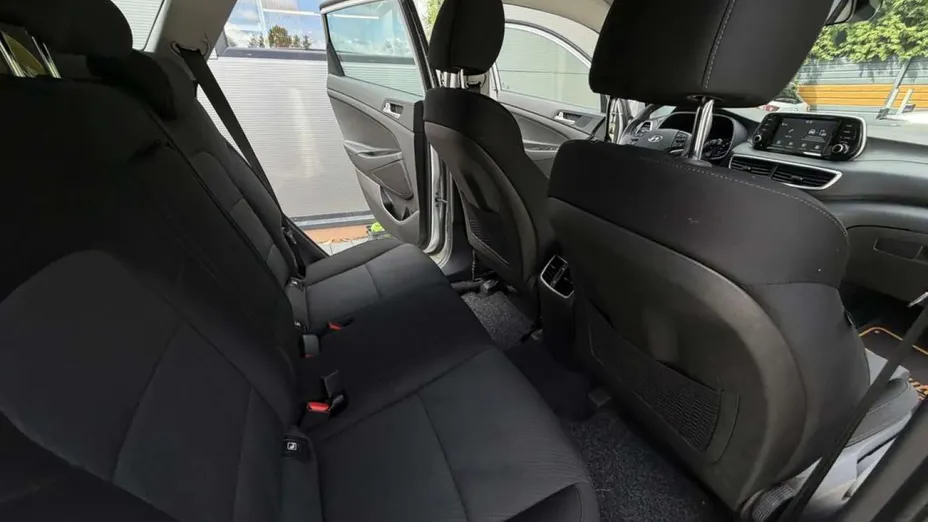 HYUNDAI Tucson -