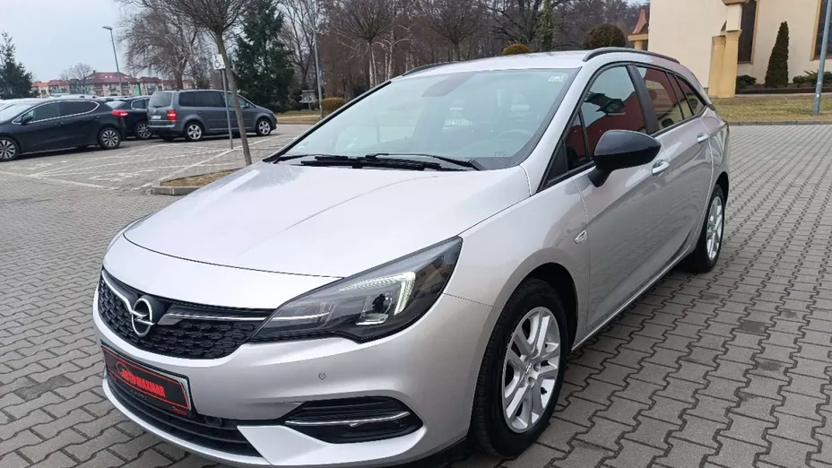OPEL Astra -