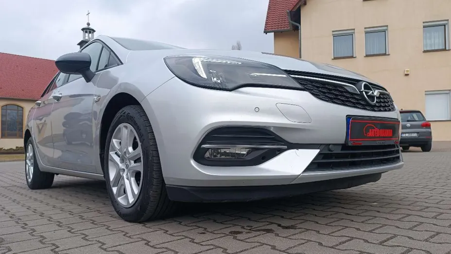 OPEL Astra -