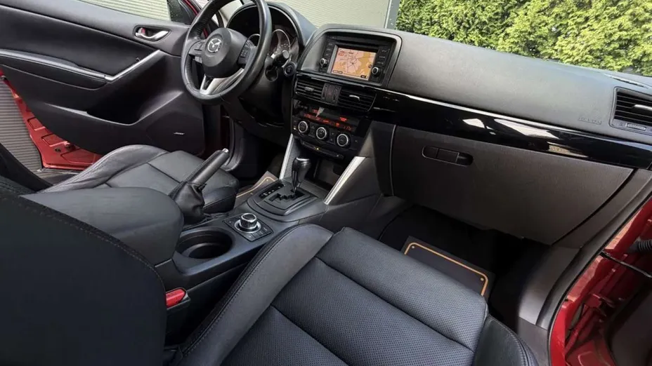 MAZDA CX-50 -