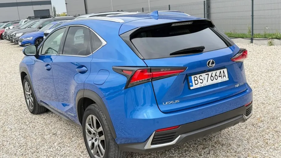 LEXUS NX -