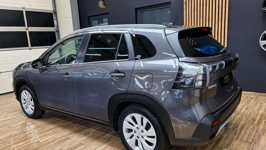 SUZUKI SX4 -