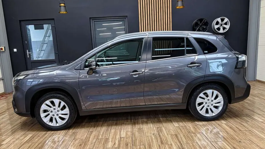 SUZUKI SX4 -
