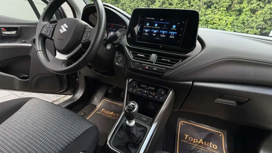SUZUKI SX4 -