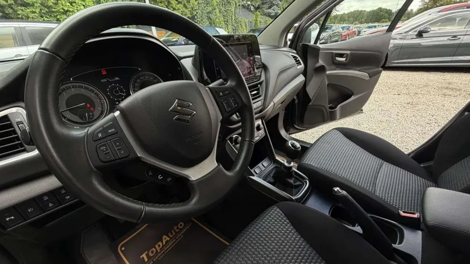 SUZUKI SX4 -