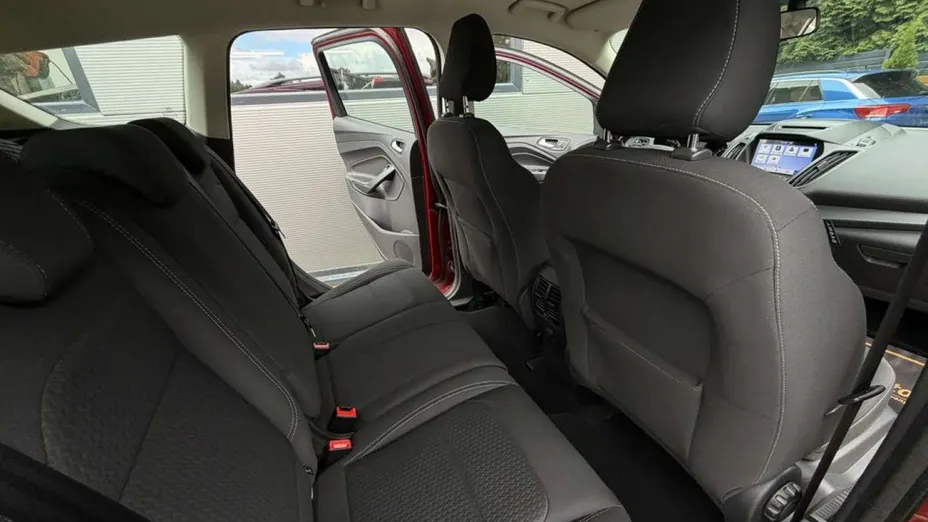 FORD Kuga -