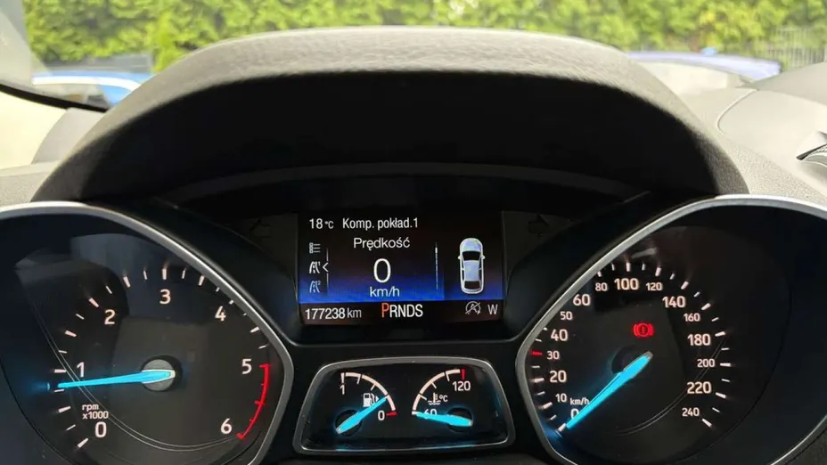 FORD Kuga -