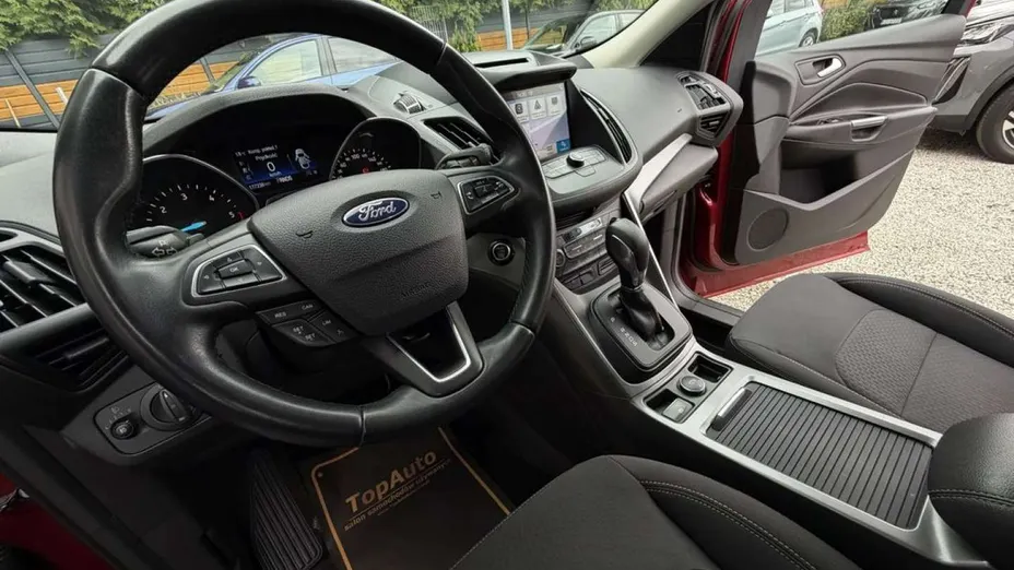 FORD Kuga -
