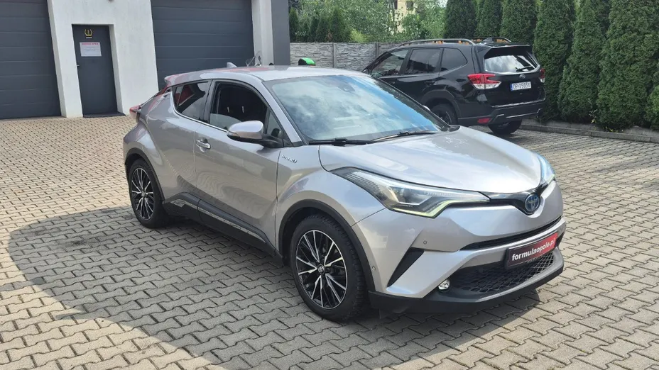 TOYOTA C-HR -