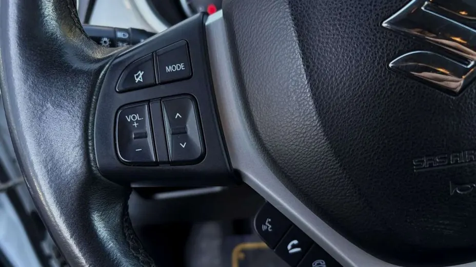 SUZUKI Vitara -