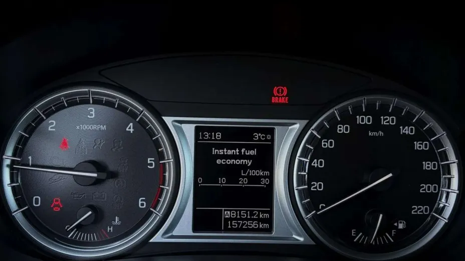 SUZUKI Vitara -