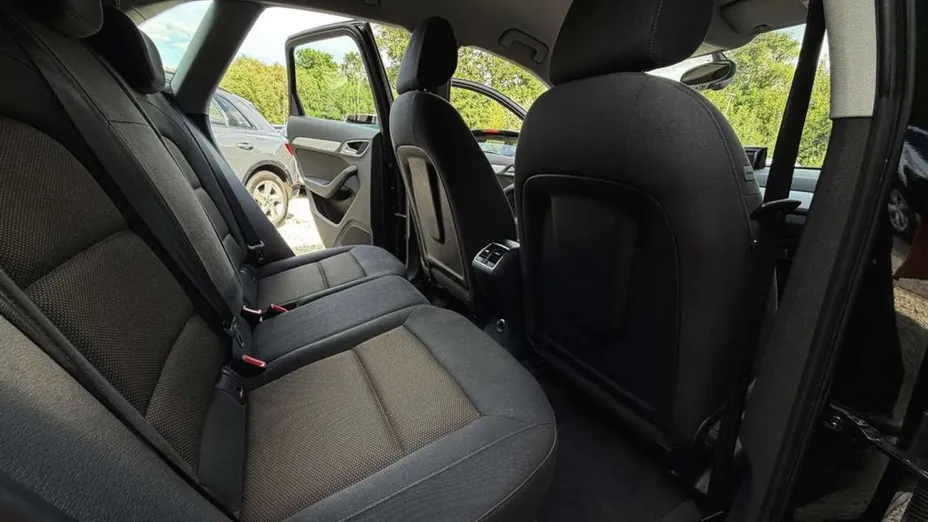 AUDI Q3 -