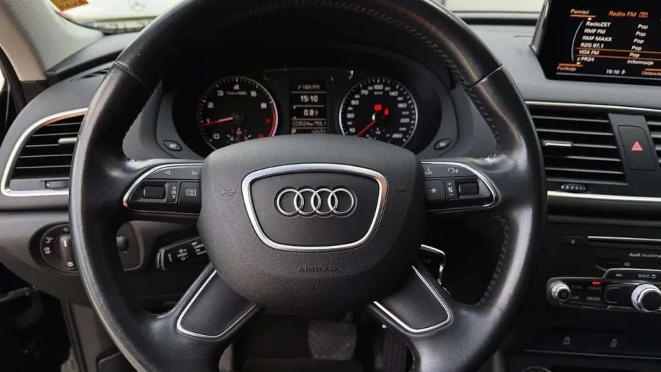 AUDI Q3 -