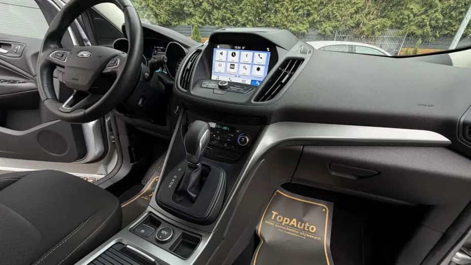 FORD Kuga -
