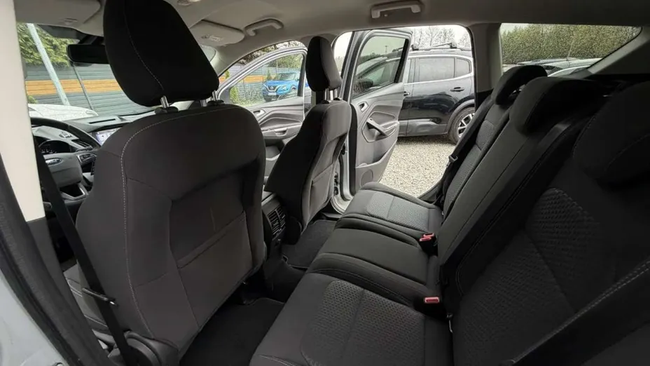 FORD Kuga -