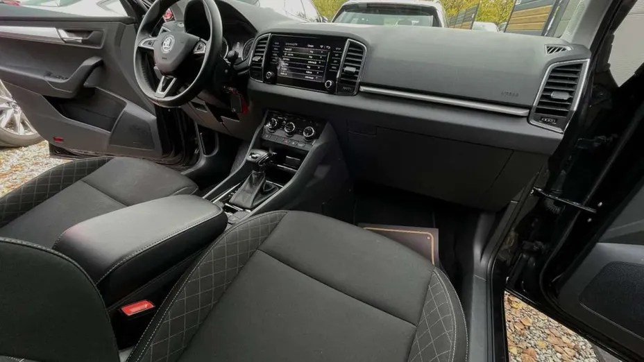 SKODA Karoq -