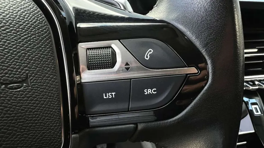 PEUGEOT 2008 -