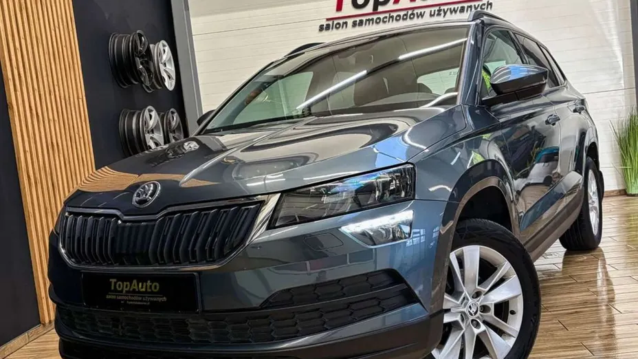 SKODA Karoq -