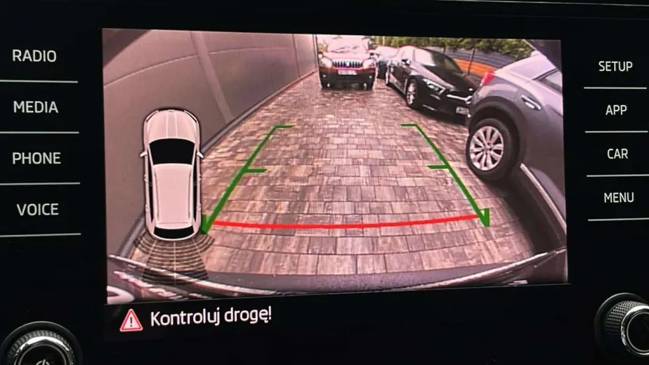 SKODA Karoq -