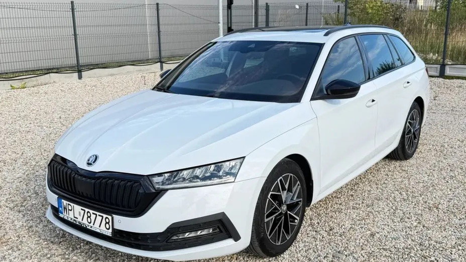 SKODA Octavia -