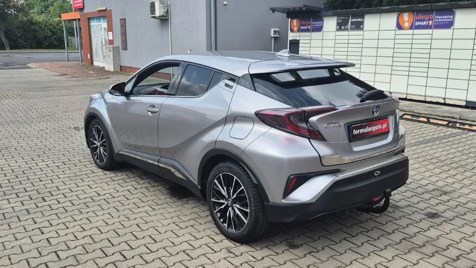 TOYOTA C-HR -