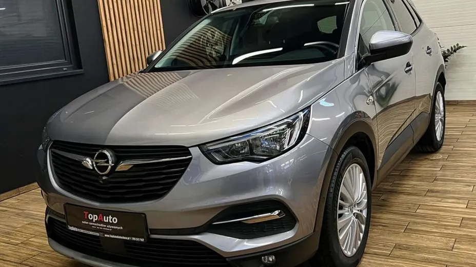 OPEL Grandland X -