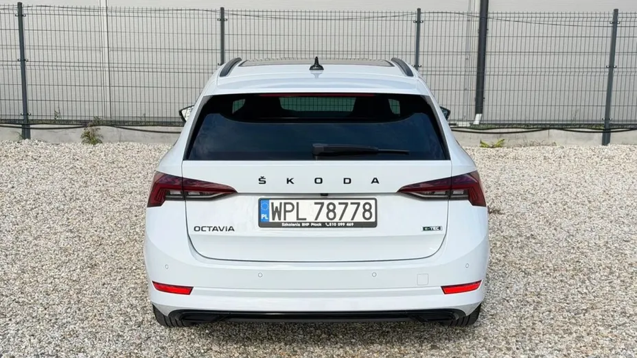 SKODA Octavia -