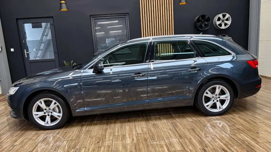 AUDI A4 Avant -