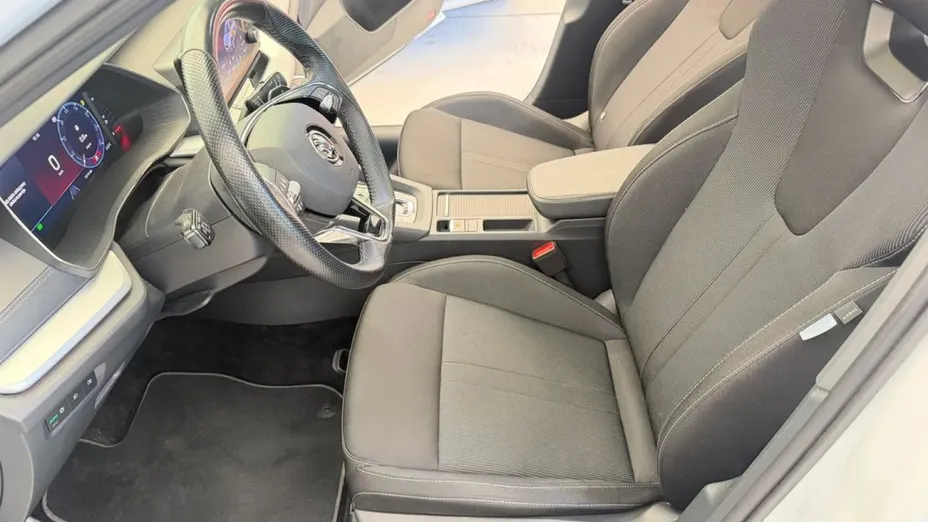 SKODA Octavia -