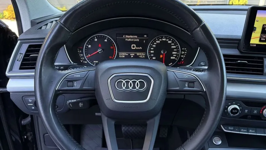 AUDI Q5 -