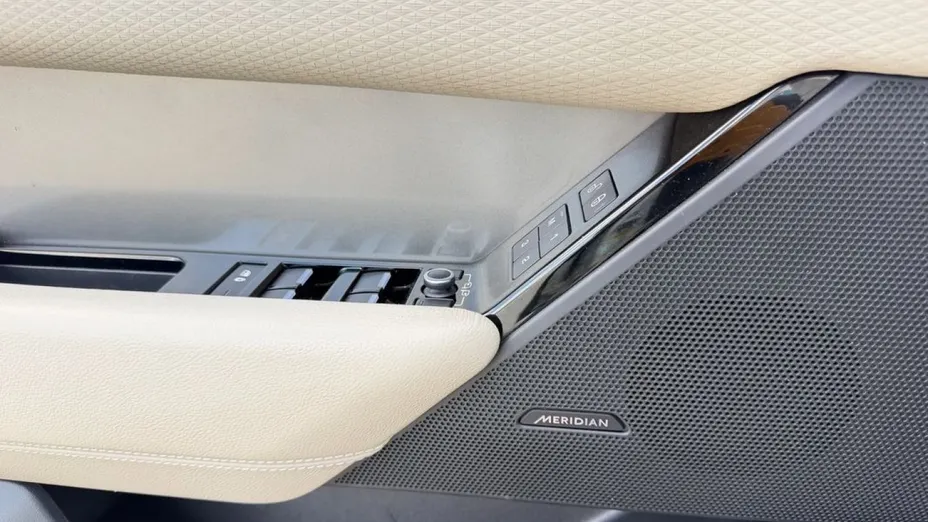 LAND ROVER Range Rover Velar -
