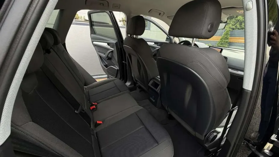 AUDI Q5 -