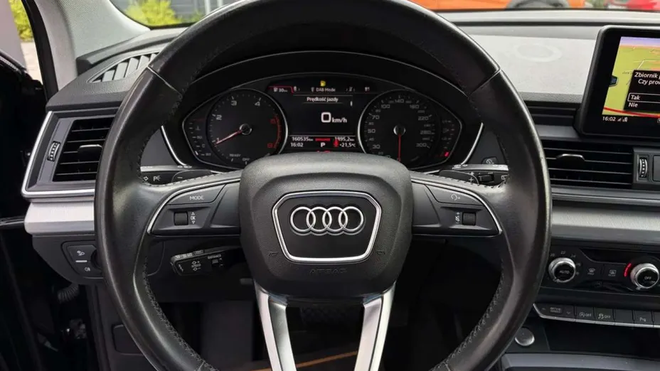 AUDI Q5 -
