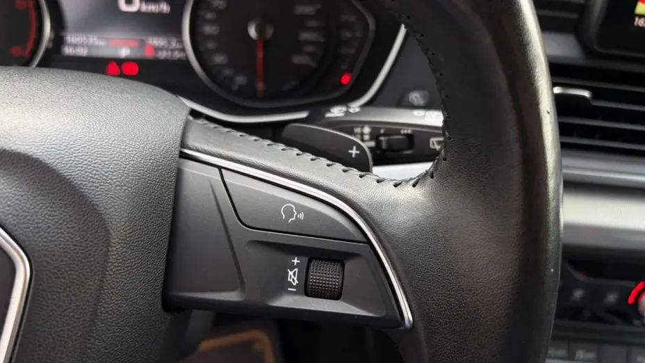 AUDI Q5 -