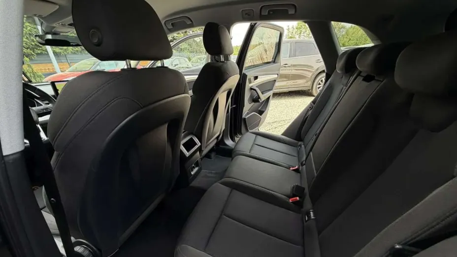 AUDI Q5 -