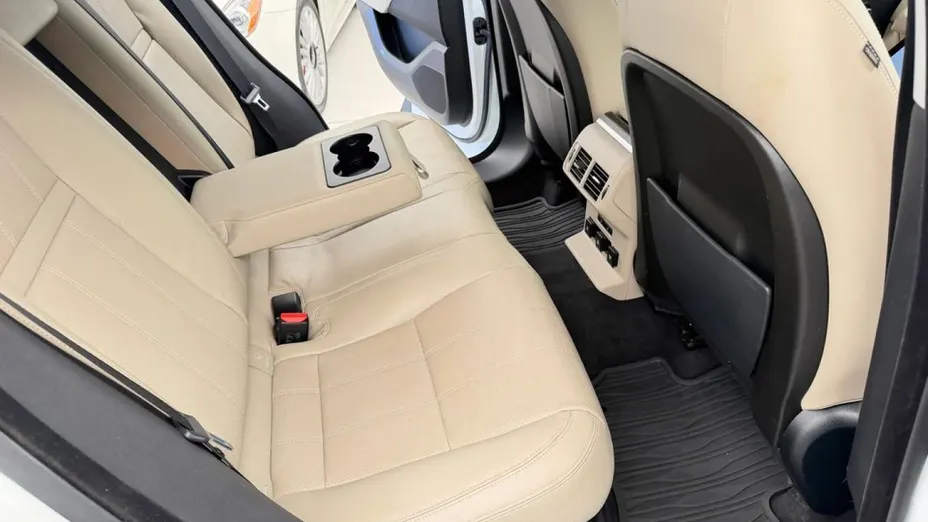 LAND ROVER Range Rover Velar -