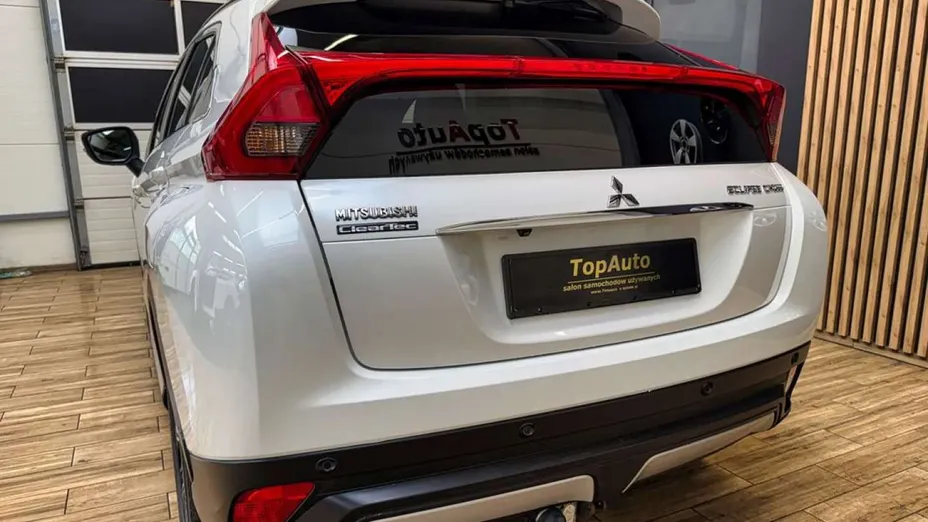 MITSUBISHI Eclipse Cross -