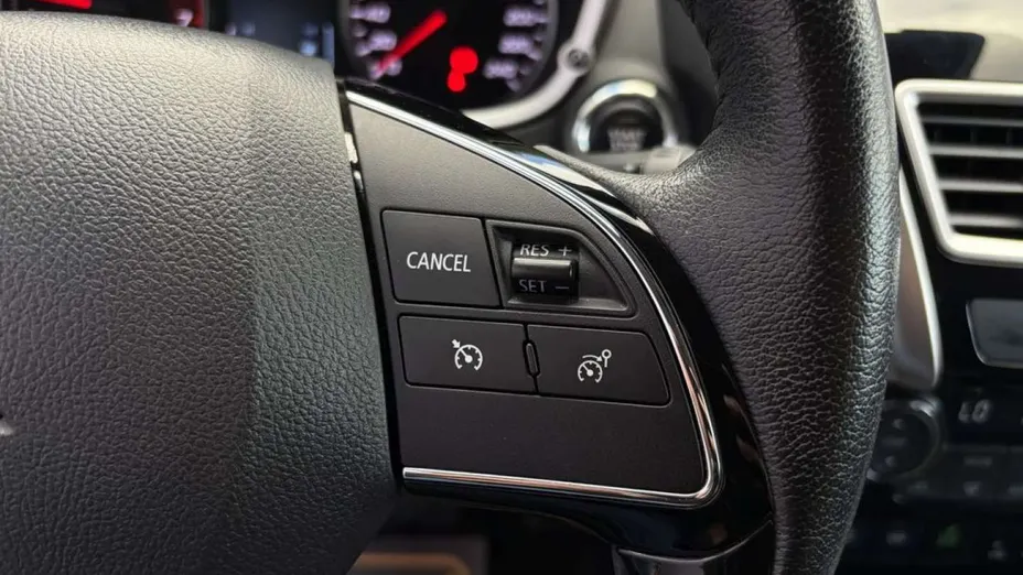 MITSUBISHI Eclipse Cross -