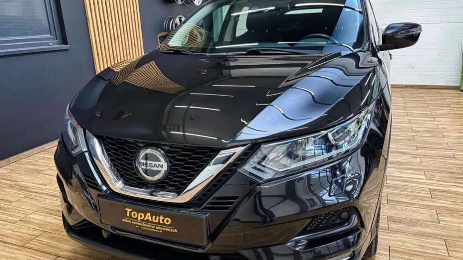 NISSAN Qashqai -