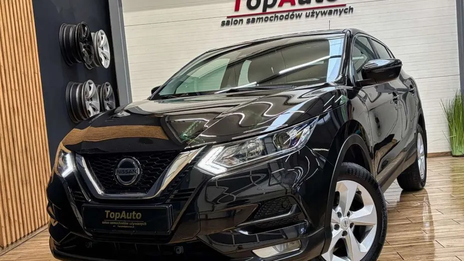NISSAN Qashqai -