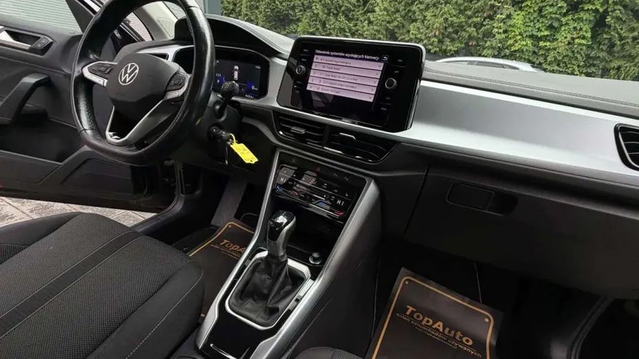 VOLKSWAGEN T-ROC -