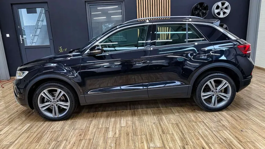 VOLKSWAGEN T-ROC -